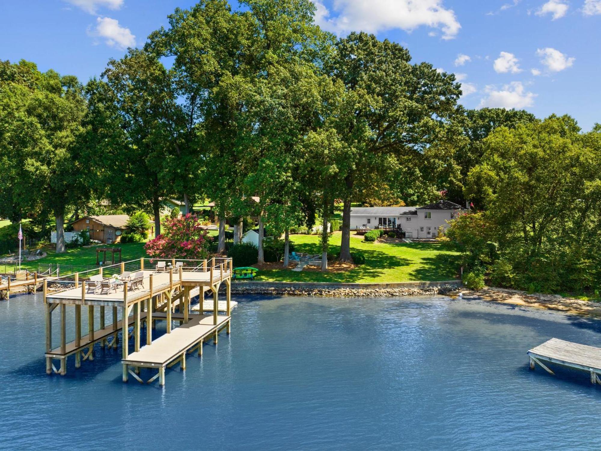 Lakefront Living Mooresville Ngoại thất bức ảnh