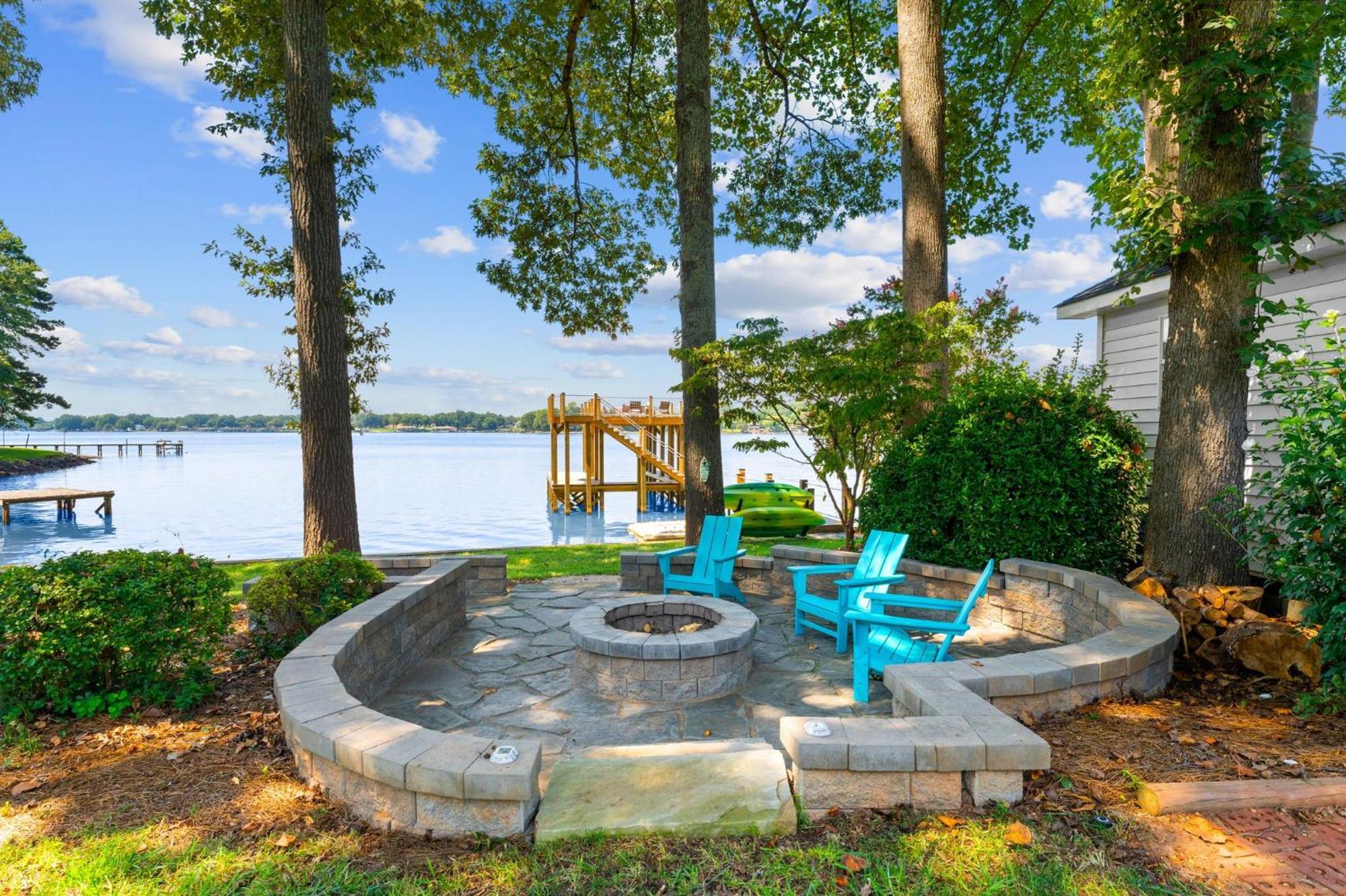Lakefront Living Mooresville Ngoại thất bức ảnh