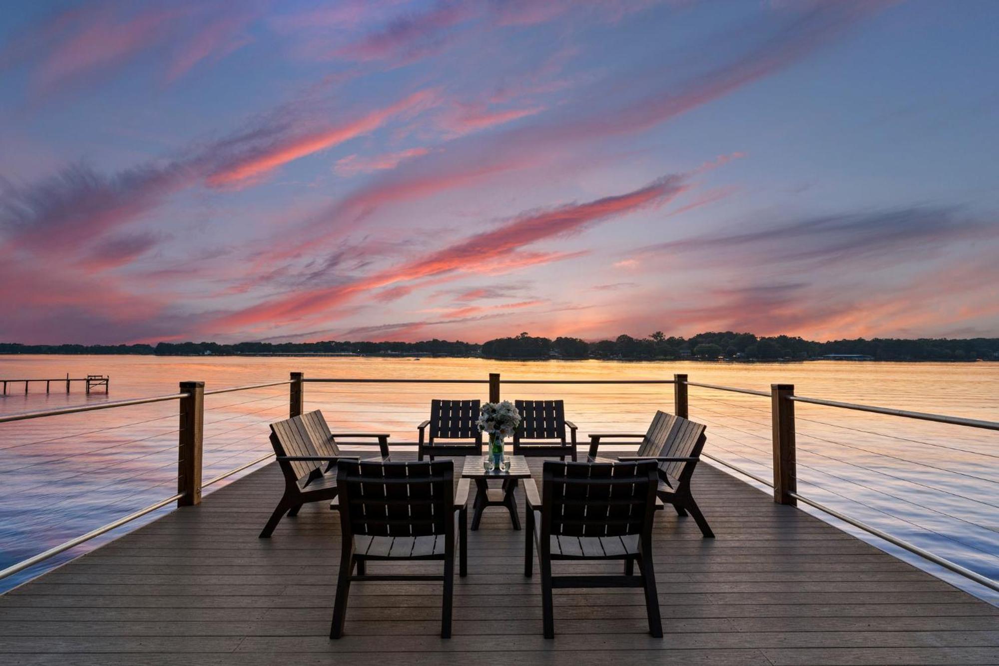 Lakefront Living Mooresville Ngoại thất bức ảnh